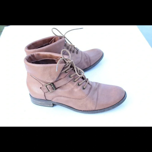 Steve Madden boots - Picture 1 of 7
